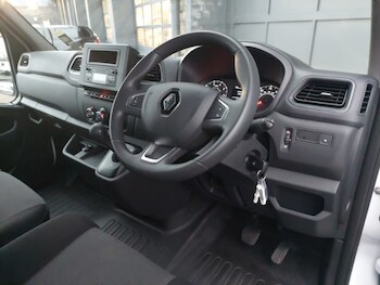 Used Renault Master 2023 for sale - 77281724: Photo