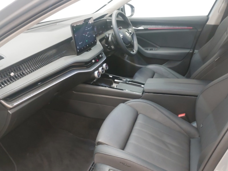 Used Skoda Superb 2024 for sale - 76160136: Photo 5