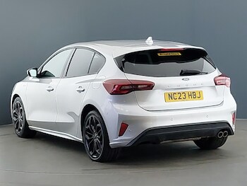 Used Ford Focus 2023 for sale - 77018716: Photo