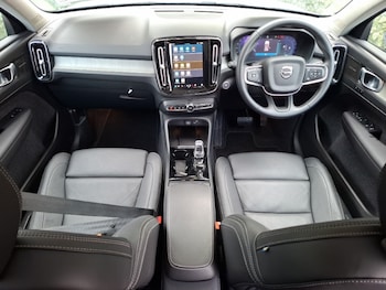 Used Volvo XC40 2024 for sale - 78013986: Photo