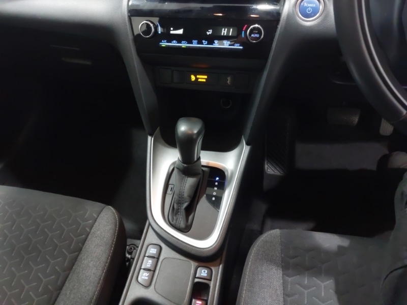 Used Toyota Yaris Cross 2023 for sale - 77823480: Photo 12