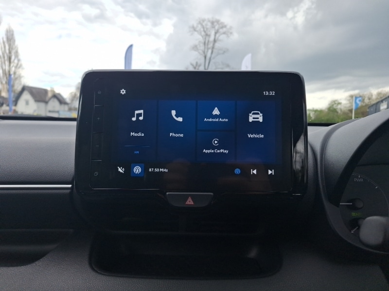 Used Toyota Yaris 2024 for sale - 78156330: Photo 10