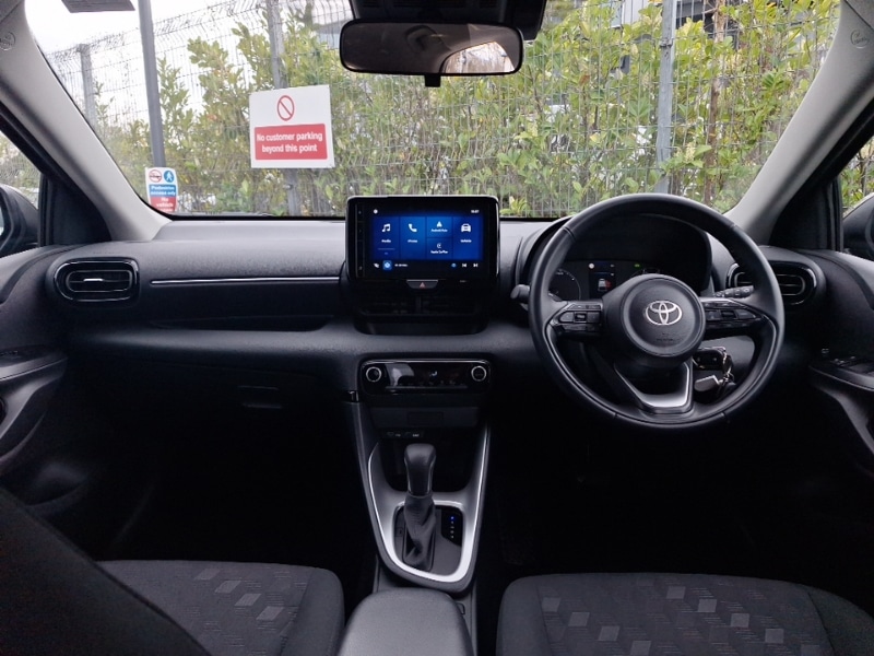 Used Toyota Yaris 2024 for sale - 78156330: Photo 2