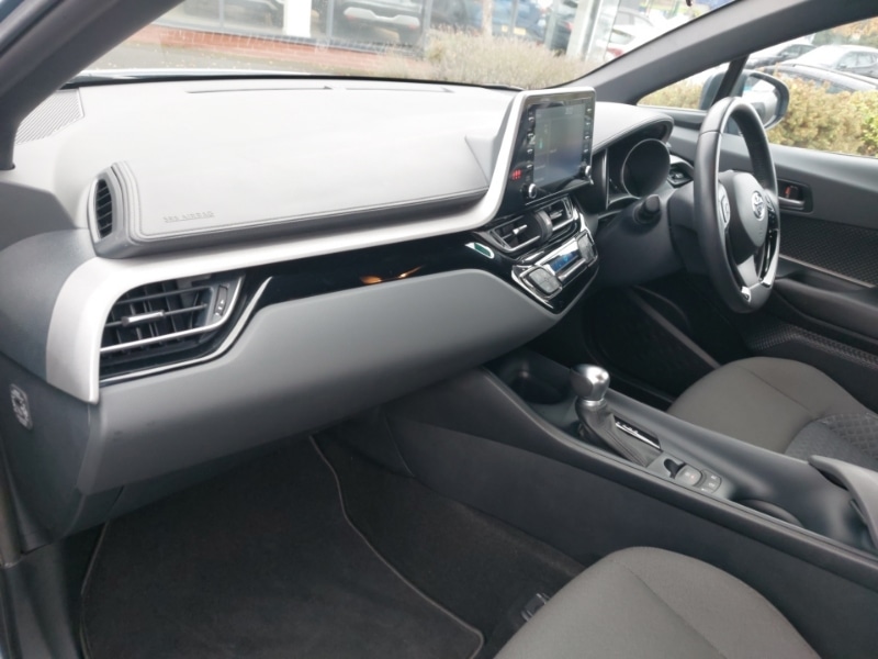 Used Toyota C-HR 2020 for sale - 76301220: Photo 5