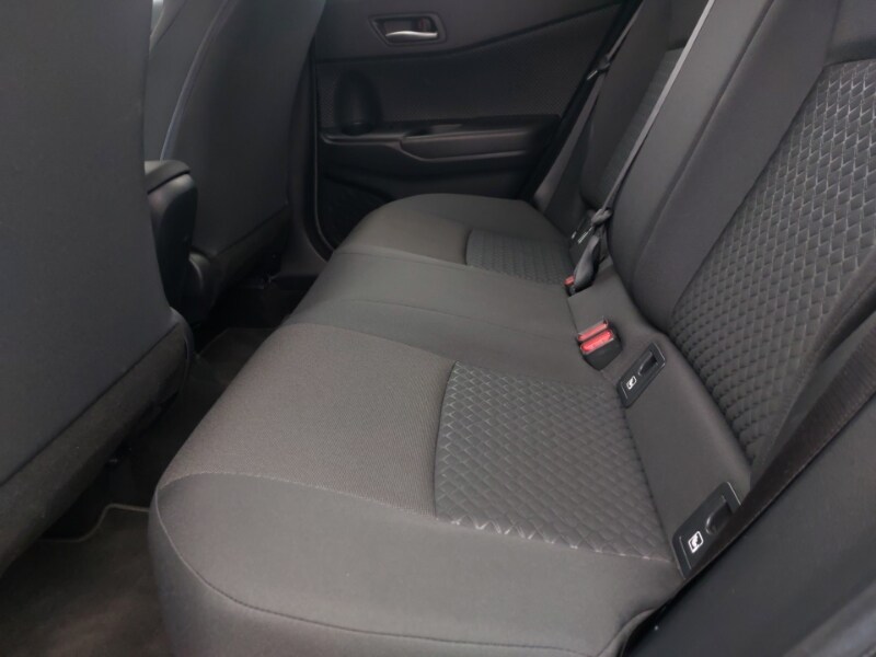 Used Toyota C-HR 2020 for sale - 76301220: Photo 6