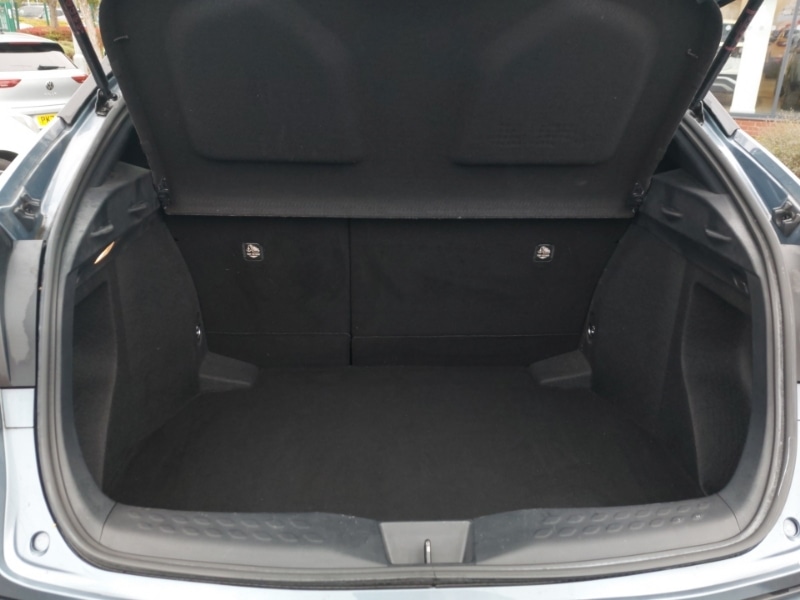 Used Toyota C-HR 2020 for sale - 76301220: Photo 8