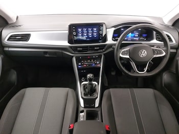 Used Volkswagen T-Roc 2022 for sale - 75640287: Photo