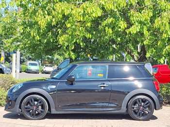 Used MINI Hatch 2019 for sale - 74933786: Photo