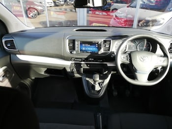 Used Toyota PROACE CITY Verso 2023 for sale - 78392229: Photo