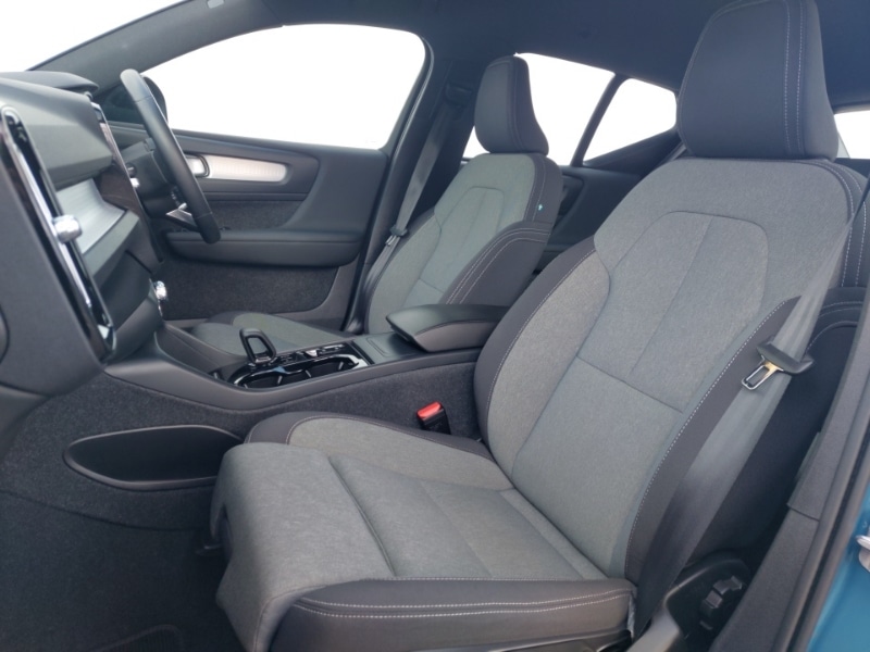 Used Volvo XC40 2023 for sale - 78214026: Photo 5