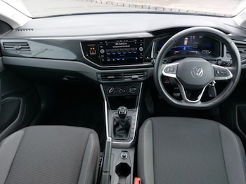 Used Volkswagen Polo 2024 for sale - 79427804: Photo