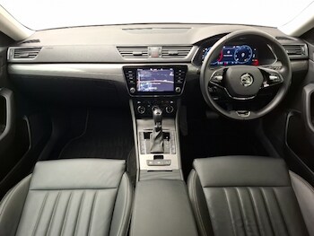 Used Skoda Superb 2023 for sale - 78114300: Photo