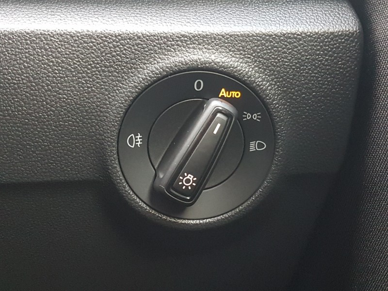 Used Volkswagen T-Roc 2025 for sale - 76875576: Photo 11