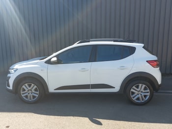 Used Dacia Sandero Stepway 2023 for sale - 79432440: Photo