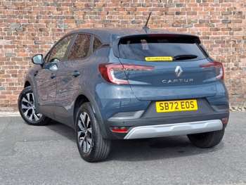 Used Renault Captur 2023 for sale - 74898711: Photo