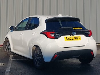 Used Toyota Yaris 2022 for sale - 77312056: Photo