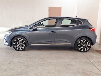 Used Renault Clio 2022 for sale - 79573070: Photo
