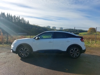 Used Citroen C4 2021 for sale - 76527519: Photo