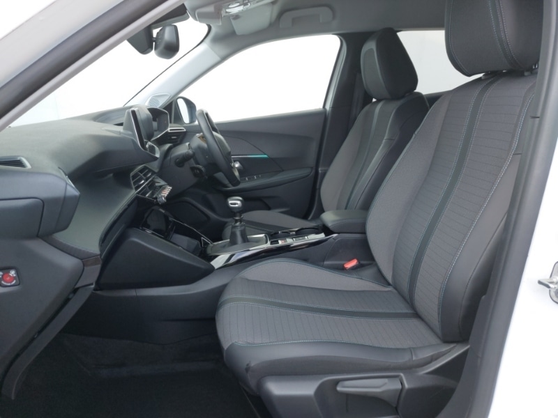 Used Peugeot 2008 2021 for sale - 76695610: Photo 5