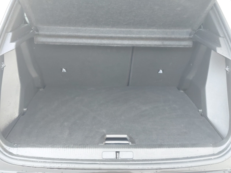 Used Peugeot 2008 2021 for sale - 76695610: Photo 8