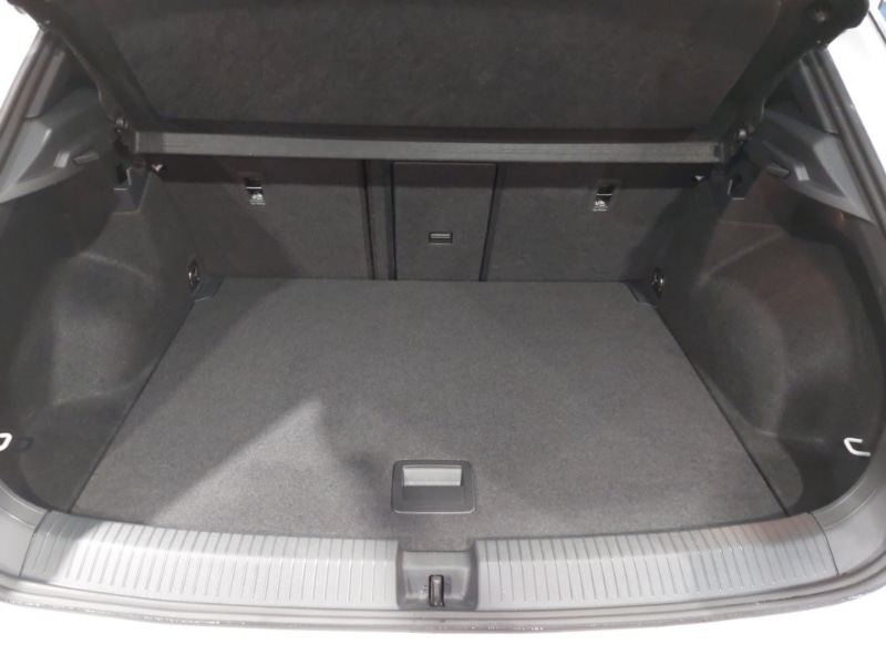 Used Volkswagen T-Roc 2025 for sale - 76970901: Photo 8