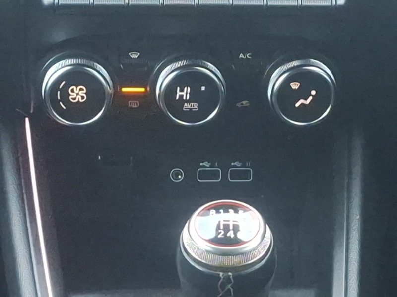 Used Renault Clio 2023 for sale - 76864907: Photo 11