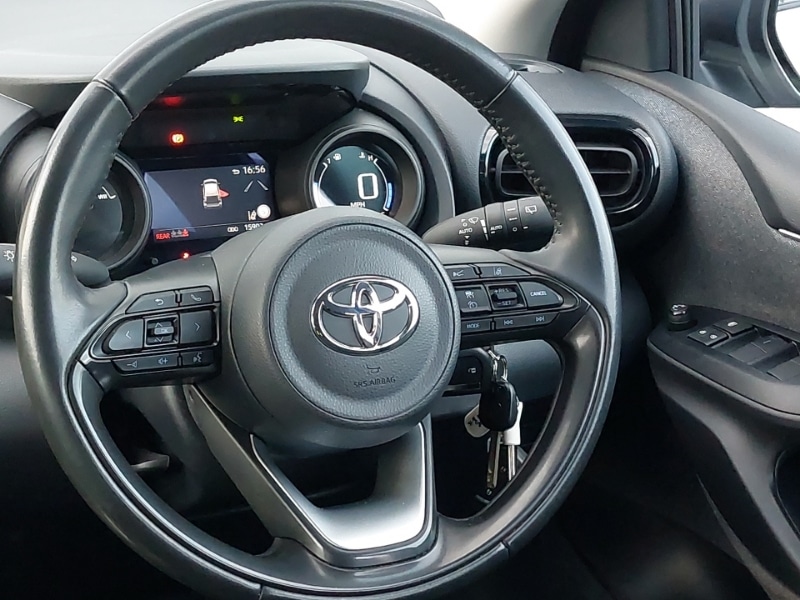 Used Toyota Yaris 2021 for sale - 77922933: Photo 10