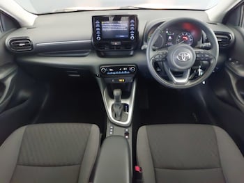 Used Toyota Yaris 2022 for sale - 78046146: Photo