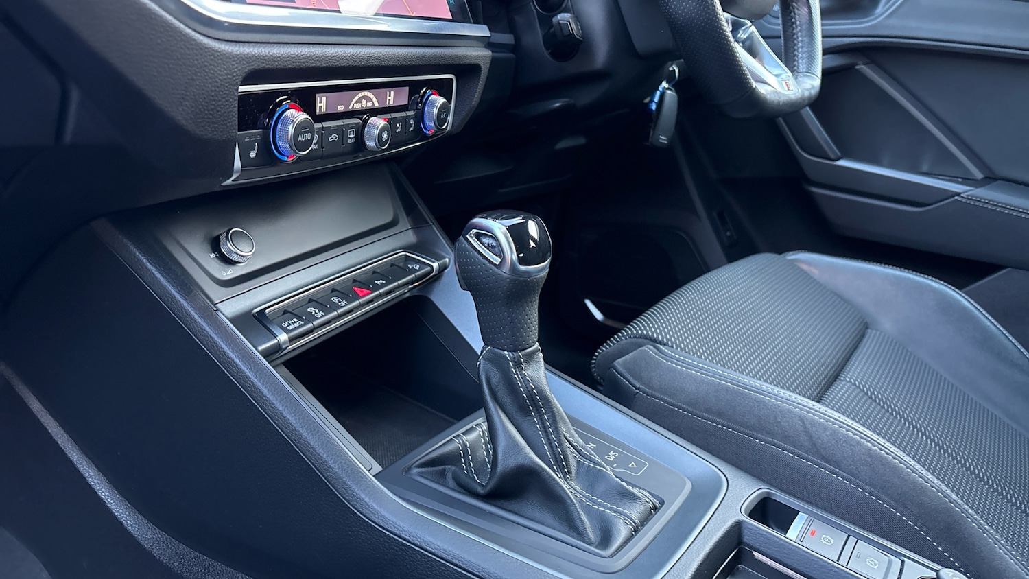 Used Audi Q3 2020 for sale - 76363256: Photo 13
