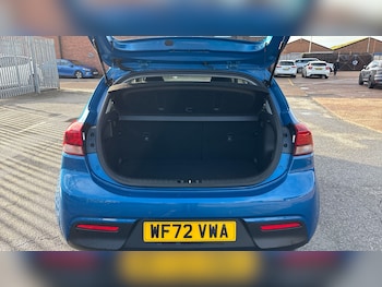 Used Kia Rio 2023 for sale - 76908479: Photo