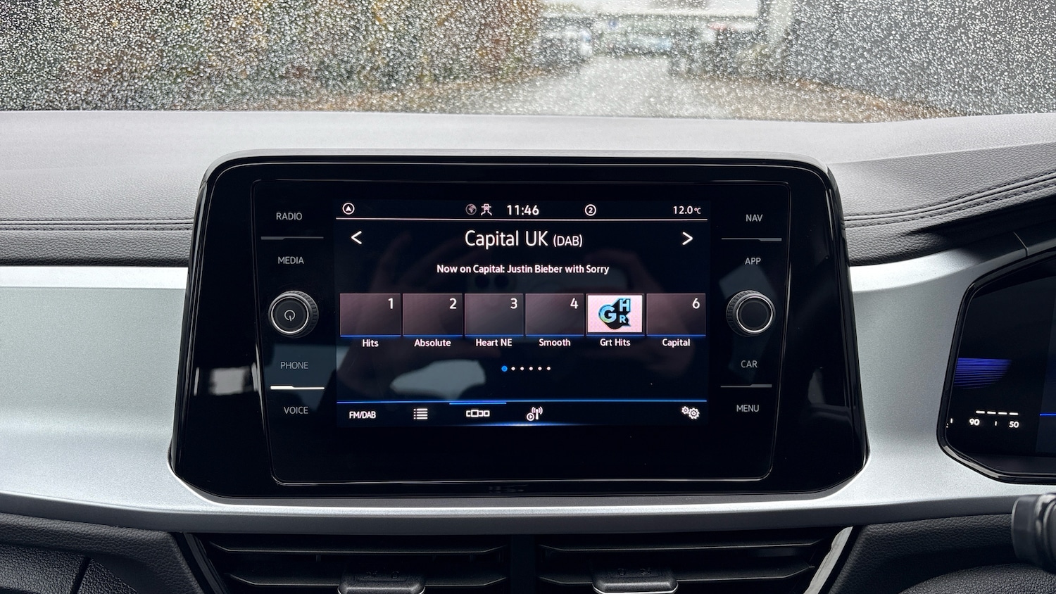 Used Volkswagen T-Roc 2023 for sale - 76784835: Photo 12