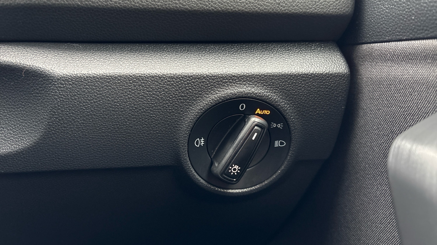 Used Volkswagen T-Roc 2023 for sale - 76784835: Photo 44