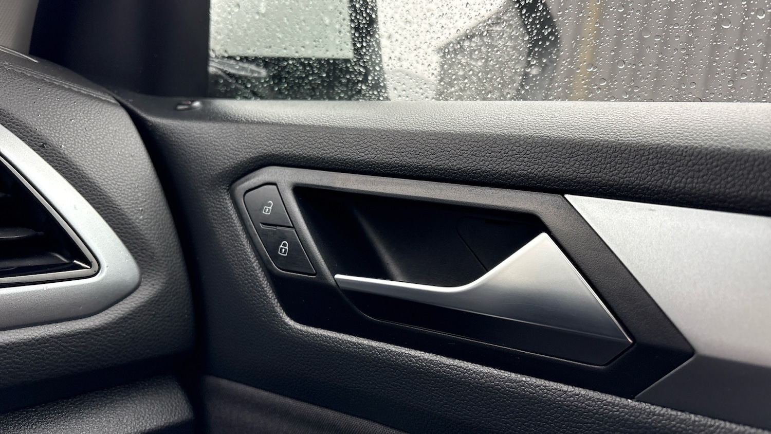 Used Volkswagen T-Roc 2023 for sale - 76784835: Photo 45