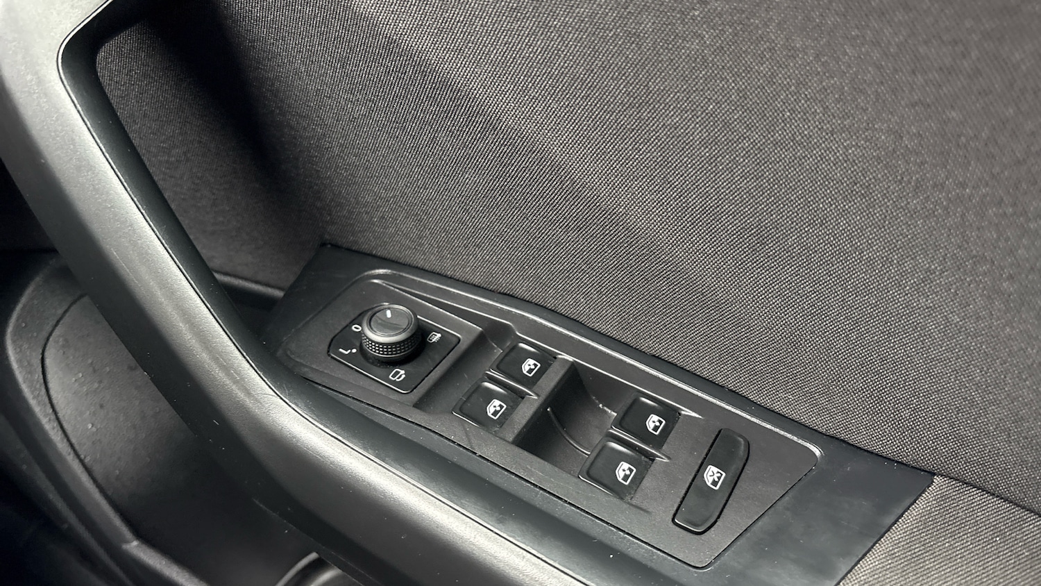 Used Volkswagen T-Roc 2023 for sale - 76784835: Photo 46