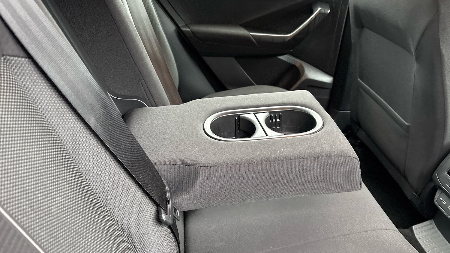 Used Volkswagen T-Roc 2023 for sale - 76784835: Photo 50