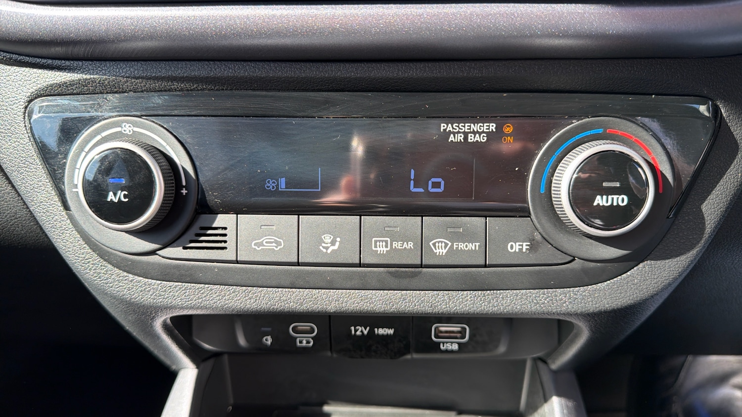 Used Hyundai i10 2024 for sale - 76067442: Photo 41
