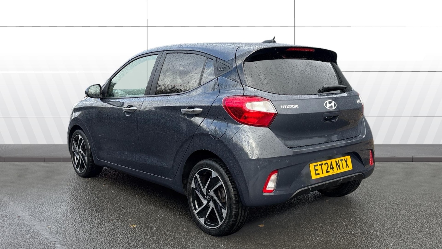 Used Hyundai i10 2024 for sale - 76357752: Photo 2