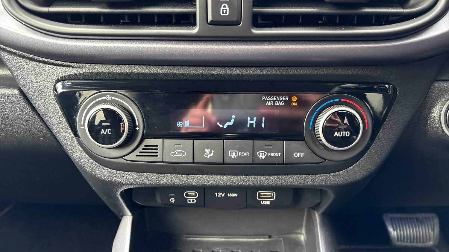 Used Hyundai i10 2024 for sale - 76357752: Photo 27