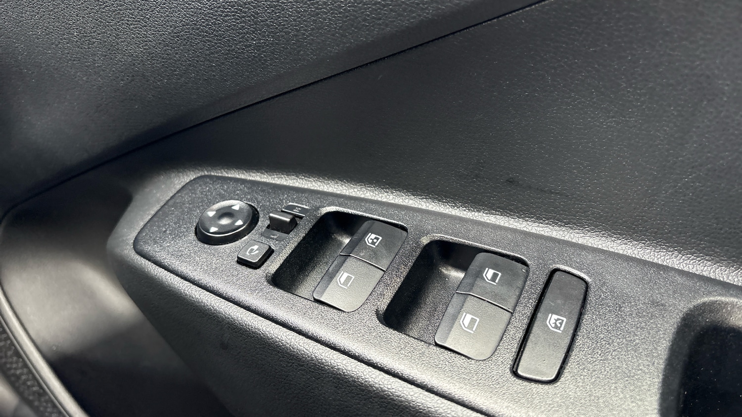 Used Hyundai i10 2024 for sale - 76357752: Photo 34