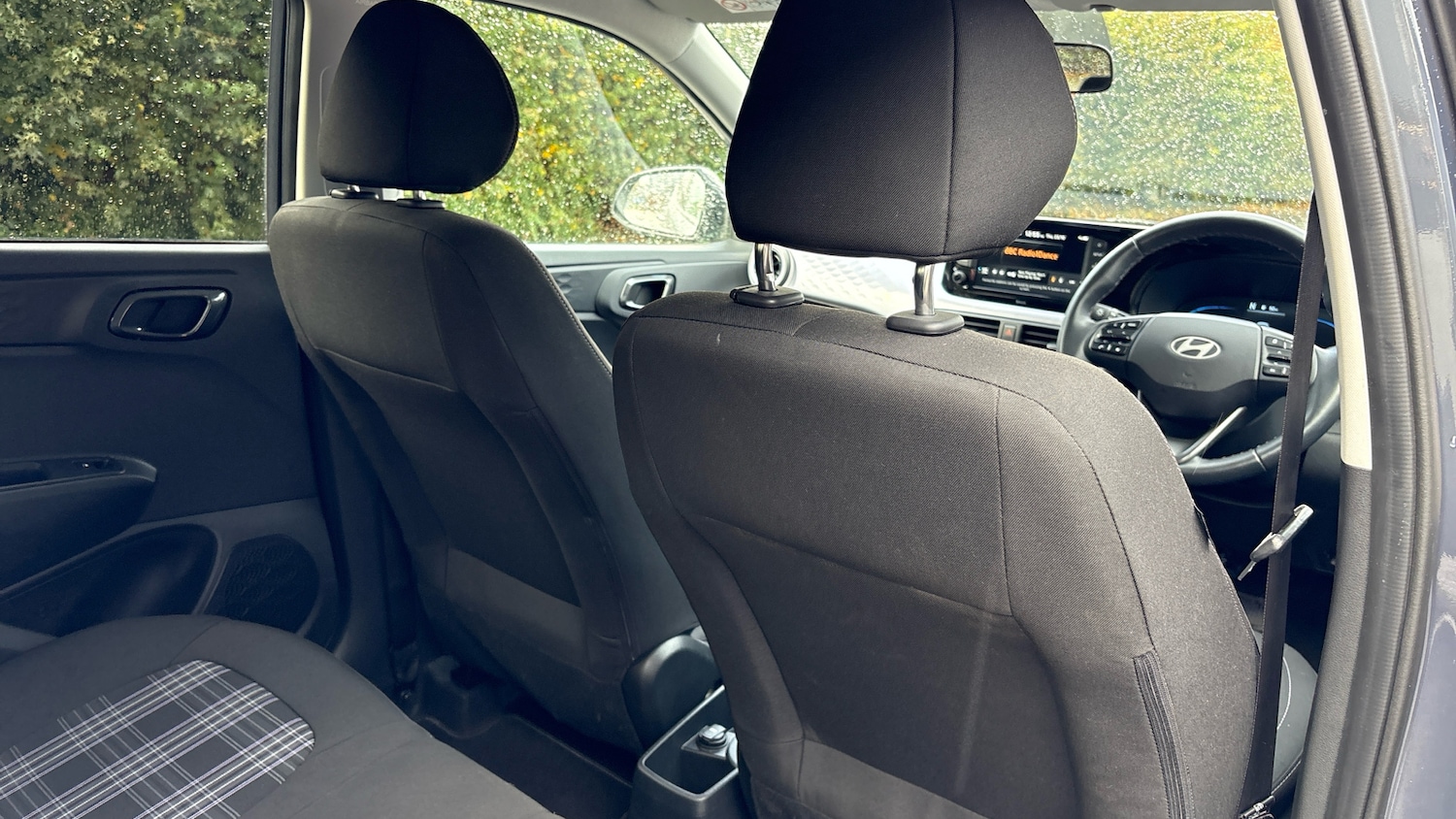 Used Hyundai i10 2024 for sale - 76357752: Photo 48