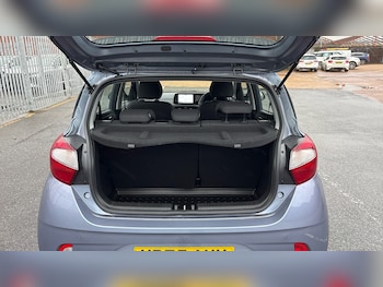 Used Hyundai i10 2025 for sale - 77363250: Photo