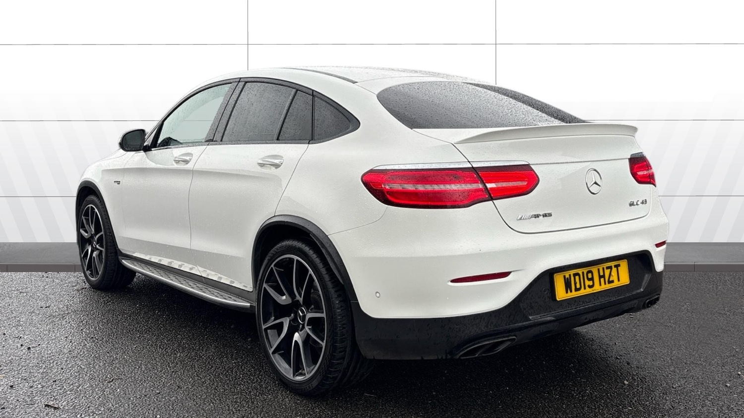 Used Mercedes-Benz GLC 2019 for sale - 76904854: Photo 2