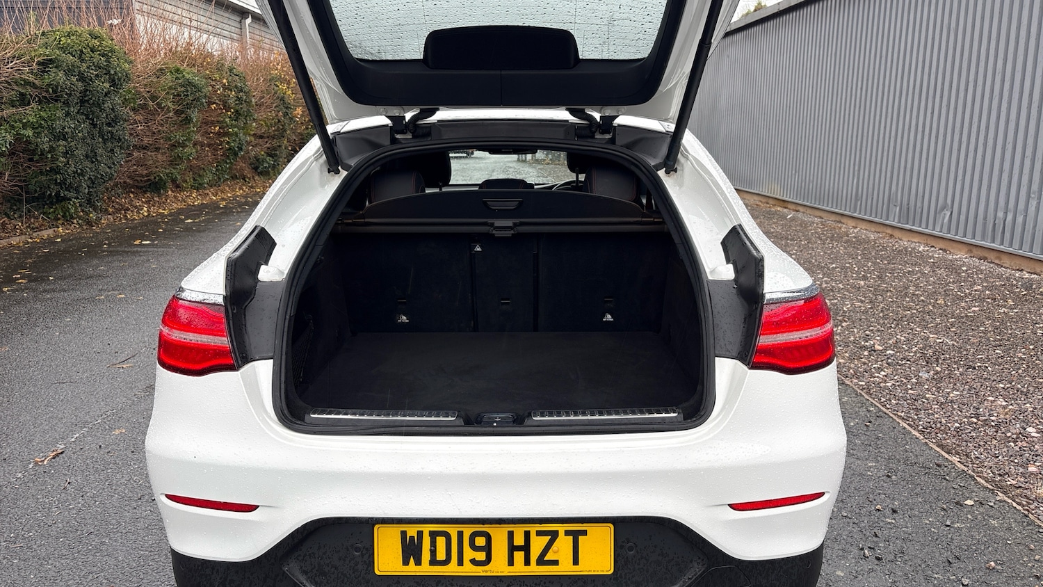 Used Mercedes-Benz GLC 2019 for sale - 76904854: Photo 4