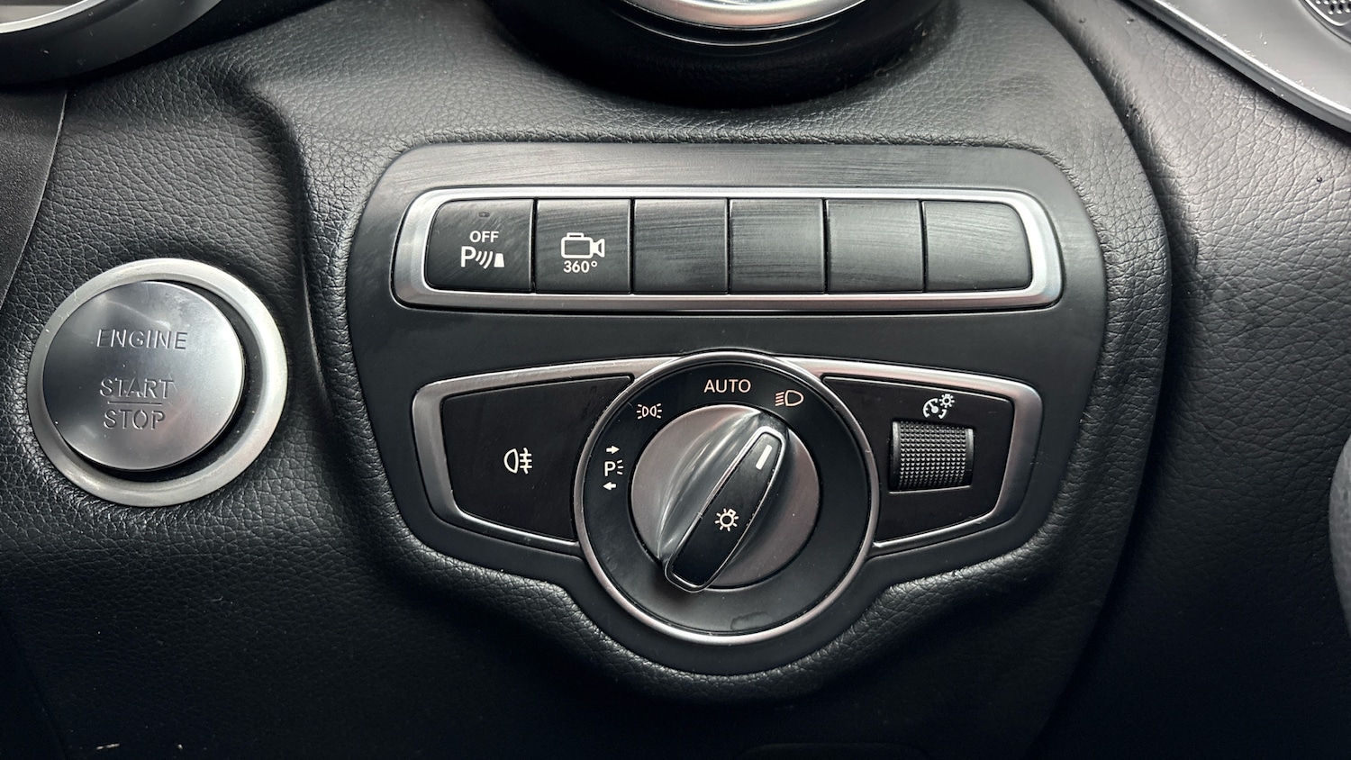 Used Mercedes-Benz GLC 2019 for sale - 76904854: Photo 47