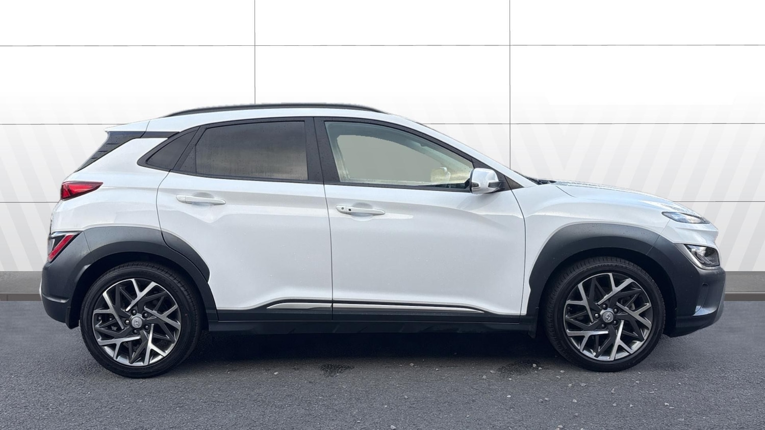 Used Hyundai KONA 2023 for sale - 75903888: Photo 5