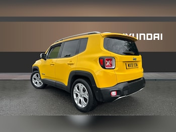 Used Jeep Renegade 2019 for sale - 76064077: Photo 2