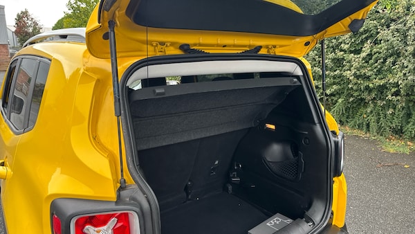 Used Jeep Renegade 2019 for sale - 76064077: Photo 30