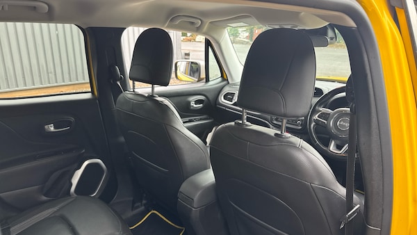 Used Jeep Renegade 2019 for sale - 76064077: Photo 32