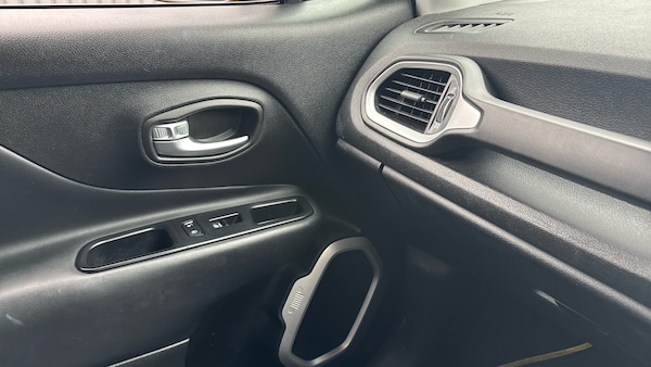 Used Jeep Renegade 2019 for sale - 76064077: Photo 41