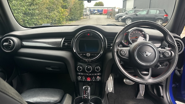 Used MINI Hatch 2019 for sale - 76113811: Photo 10